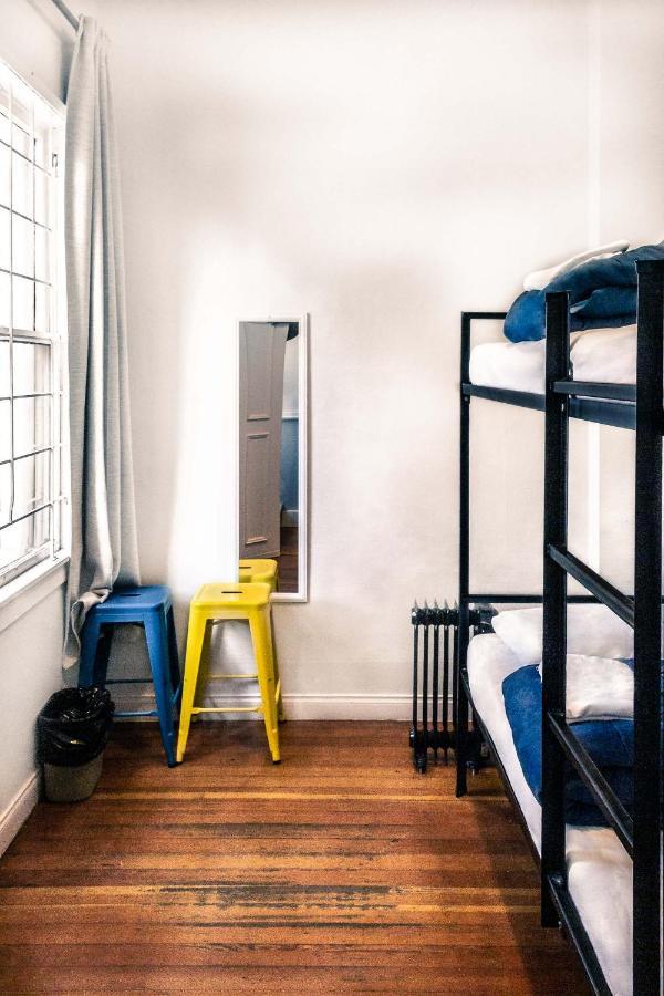 The Cambie Hostel Seymour Ванкувер Экстерьер фото